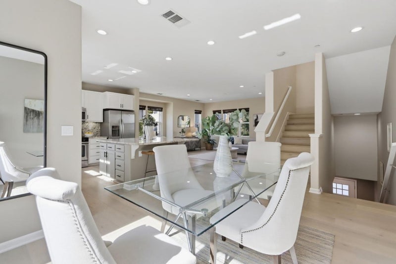 403 South Hummingbird Lane