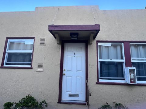 Tiny photo for 1627 Fairview Street #B, BERKELEY, CA 94703 (MLS # ML82036899)