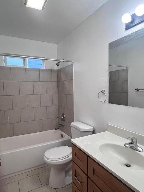 Tiny photo for 1627 Fairview Street #B, BERKELEY, CA 94703 (MLS # ML82036899)