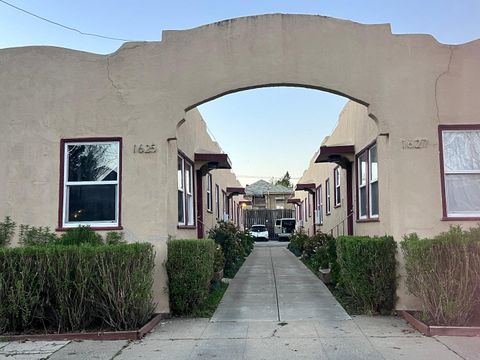 Tiny photo for 1627 Fairview Street #B, BERKELEY, CA 94703 (MLS # ML82036899)