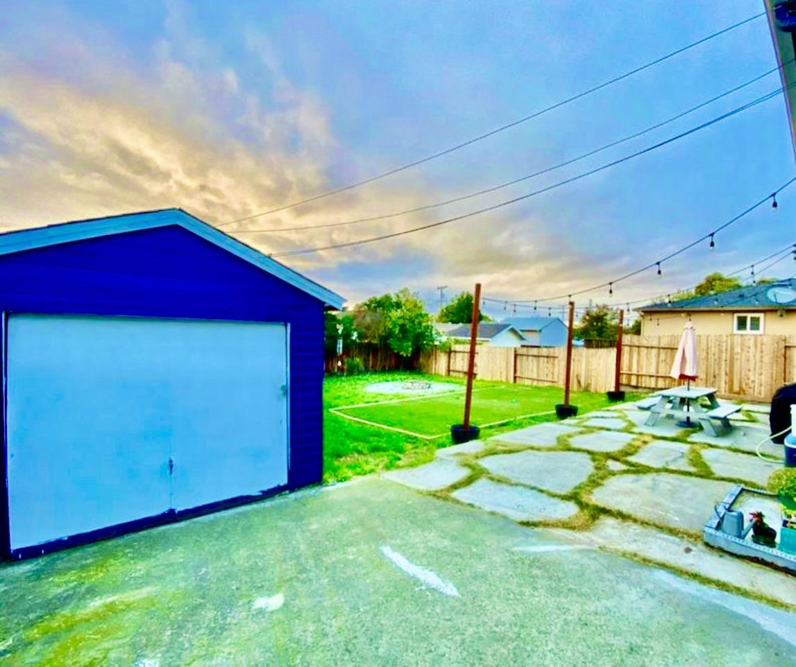 25467 Del Mar Avenue