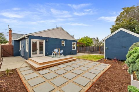 Tiny photo for 21476 Orange Avenue, CASTRO VALLEY, CA 94546 (MLS # ML82024775)