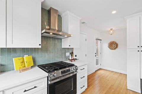 Tiny photo for 21476 Orange Avenue, CASTRO VALLEY, CA 94546 (MLS # ML82024775)