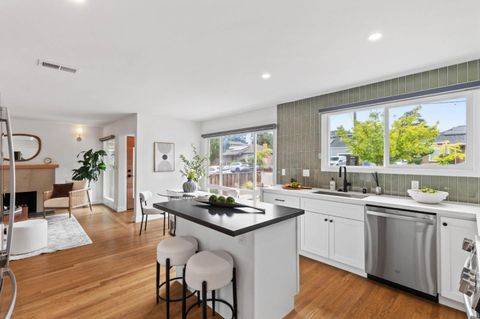 Tiny photo for 21476 Orange Avenue, CASTRO VALLEY, CA 94546 (MLS # ML82024775)