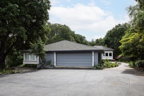 Photo of 10950 Magdalena Road, LOS ALTOS HILLS, CA 94024 (MLS # ML82041991)