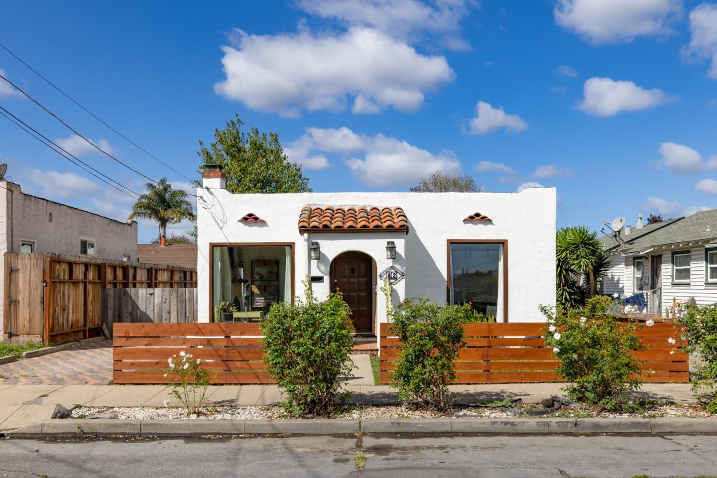 62 Buena Vista Street