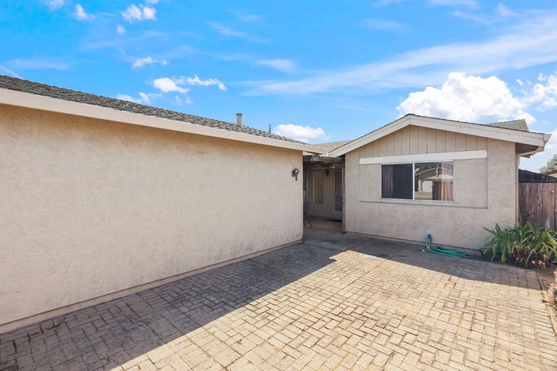 475 Vivienne Drive