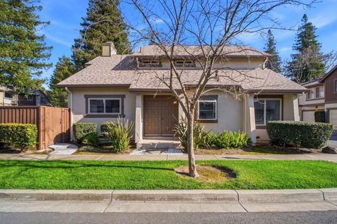 Photo of 36004 Vallee Terrace, FREMONT, CA 94536 (MLS # ML82039005)