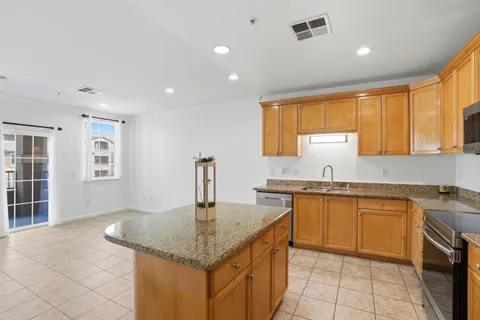 MLS: ML82038679