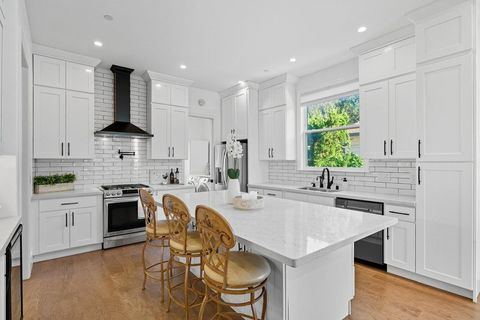 Tiny photo for 320 N Ellsworth Avenue, SAN MATEO, CA 94401 (MLS # ML82022130)