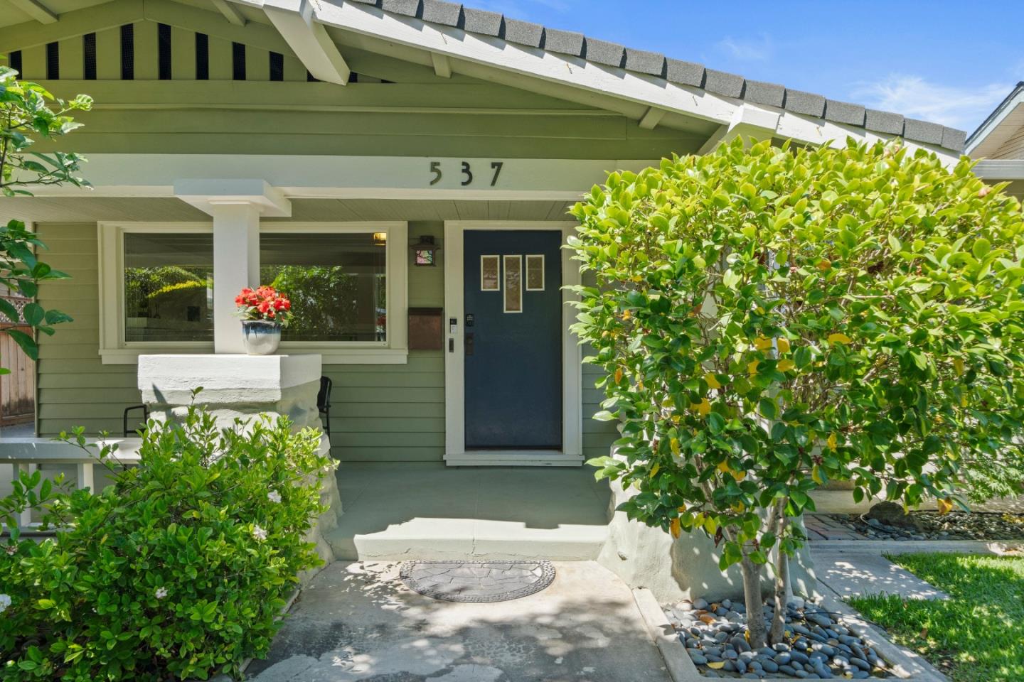 537 North 16th Street