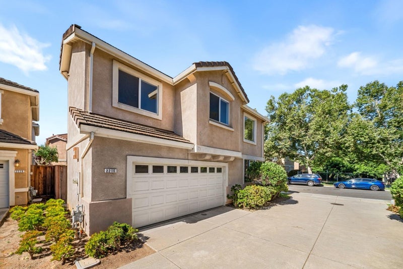 2216 Pettigrew Drive
