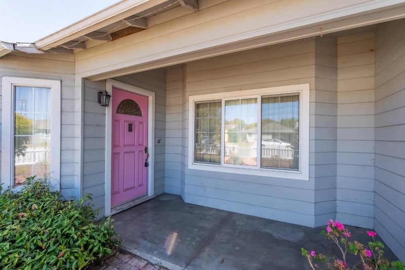 208 Angelus Drive