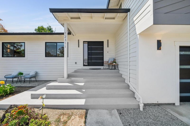 12311 Viewoak Drive