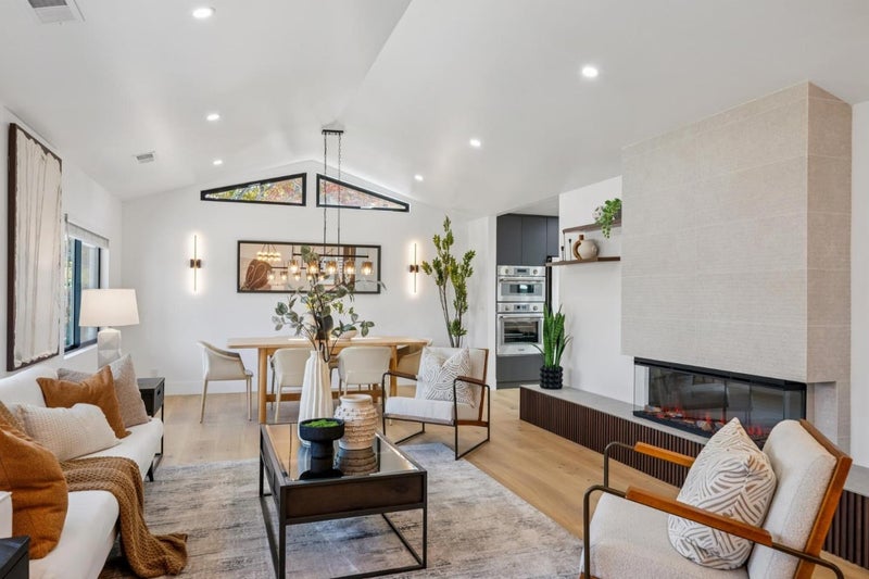 12311 Viewoak Drive