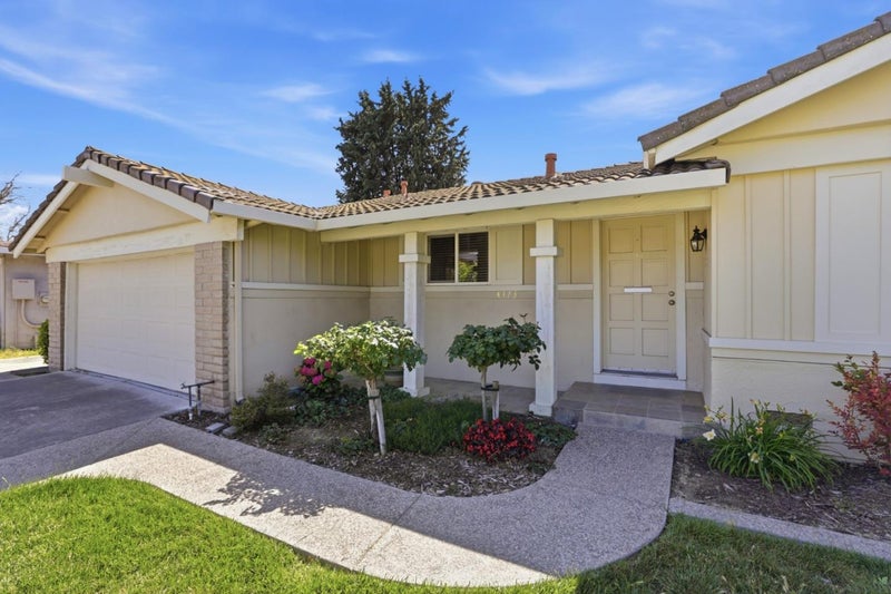 4373 Vistapark Drive