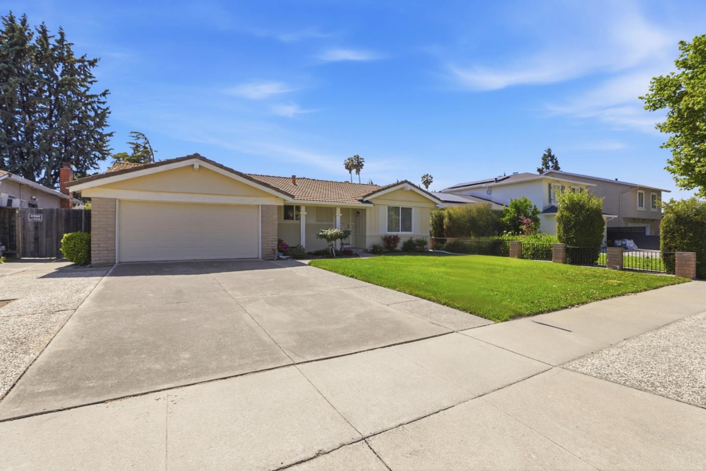 4373 Vistapark Drive