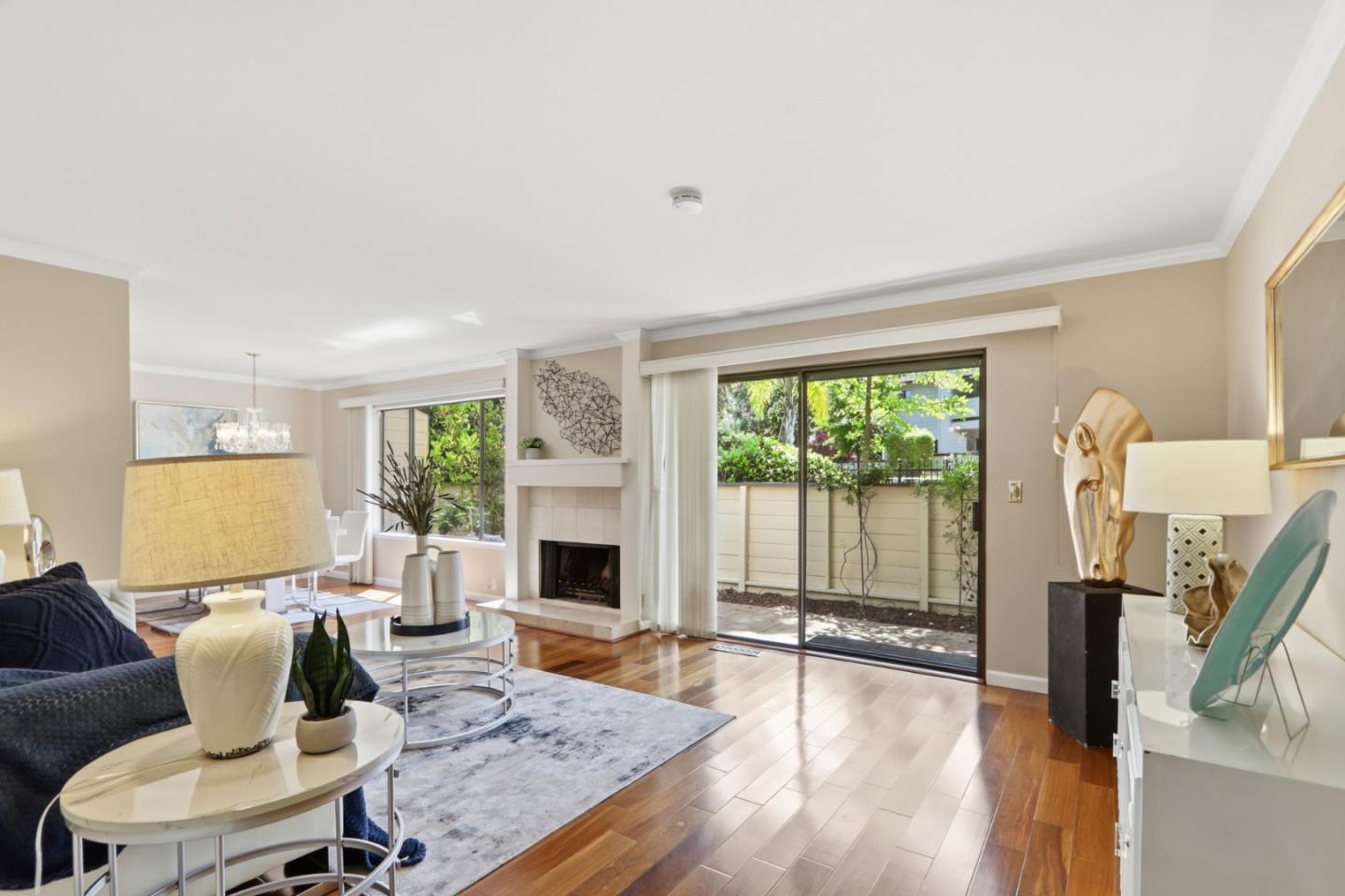 102 Lancewood Place
