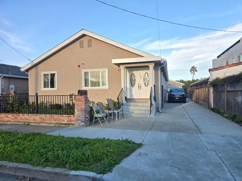 Tiny photo for 11 Lindbergh Street, SAN MATEO, CA 94401 (MLS # ML82034203)