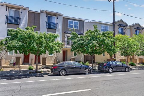 Photo of 796 N 10th Street #1, San Jose, CA 95112 (MLS # ML82048159)