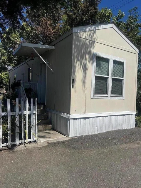 MLS: ML82050387