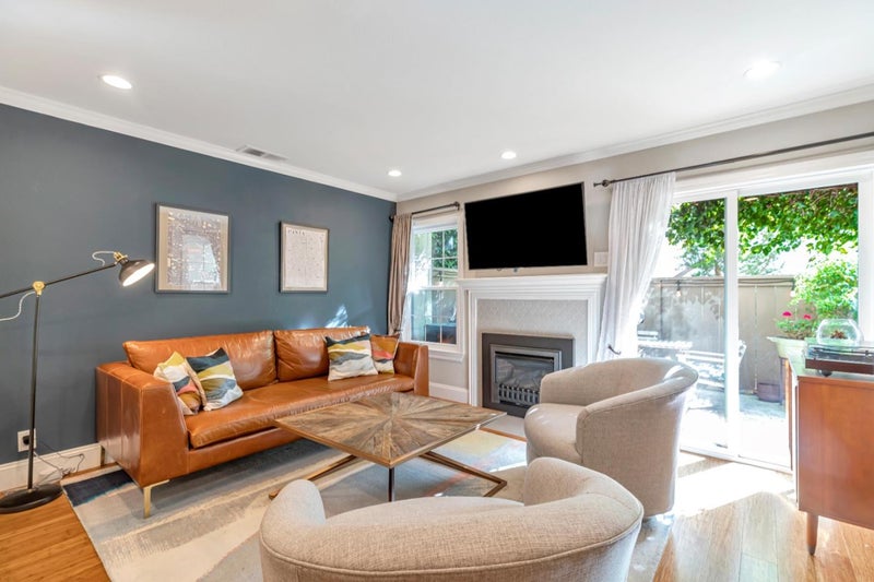 1888 Huxley Court