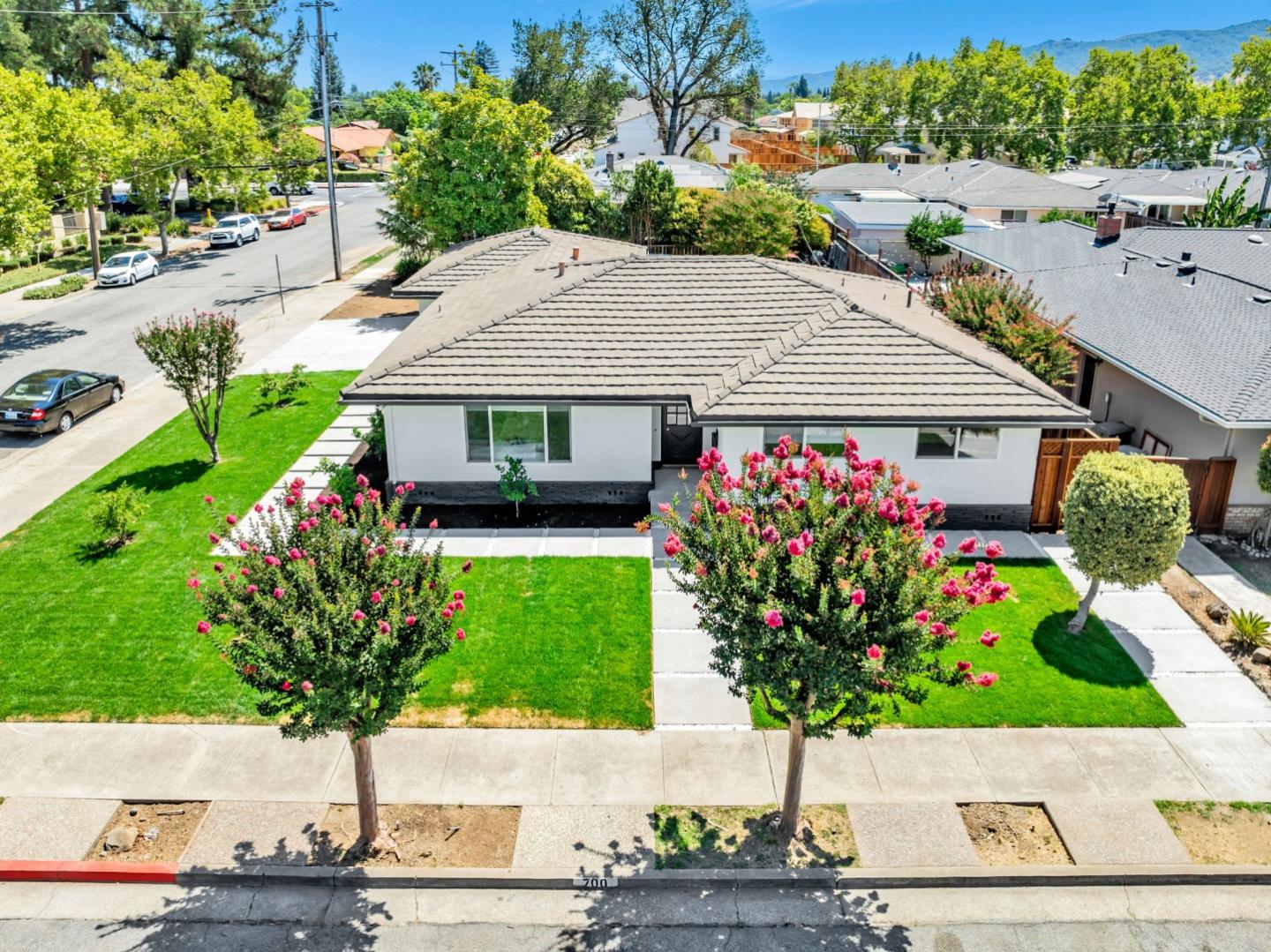 700 Eschenburg Drive