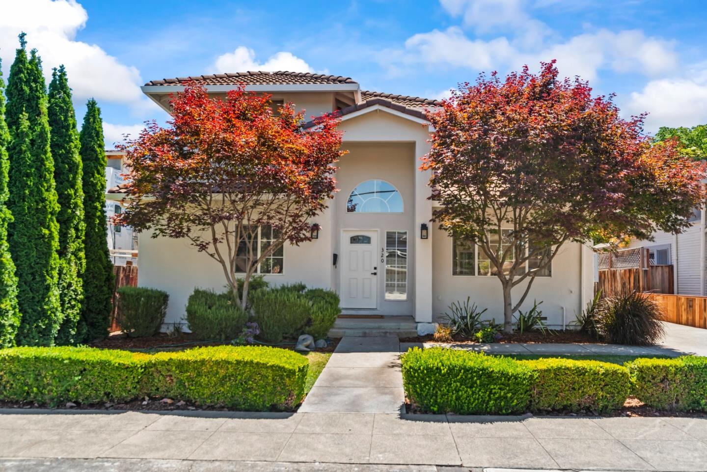 320 Waverly Street