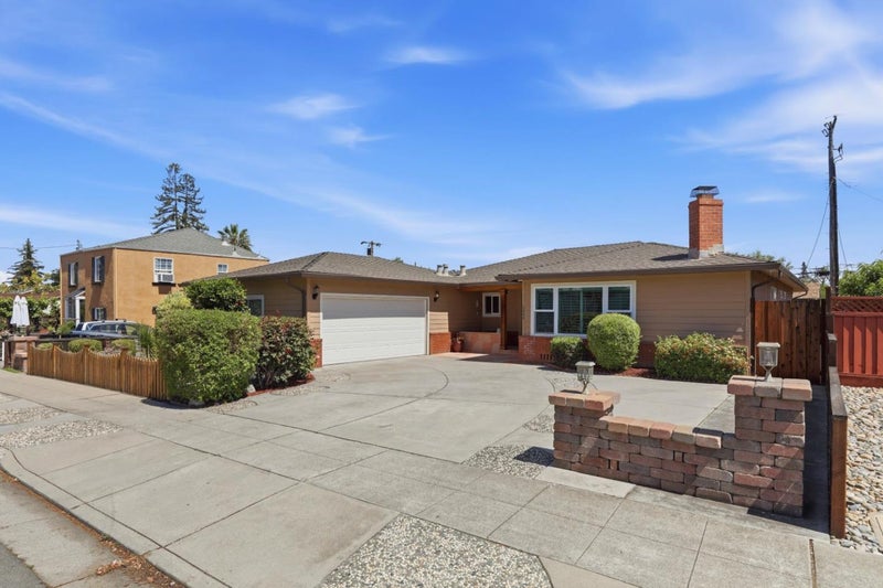 1484 Bird Avenue