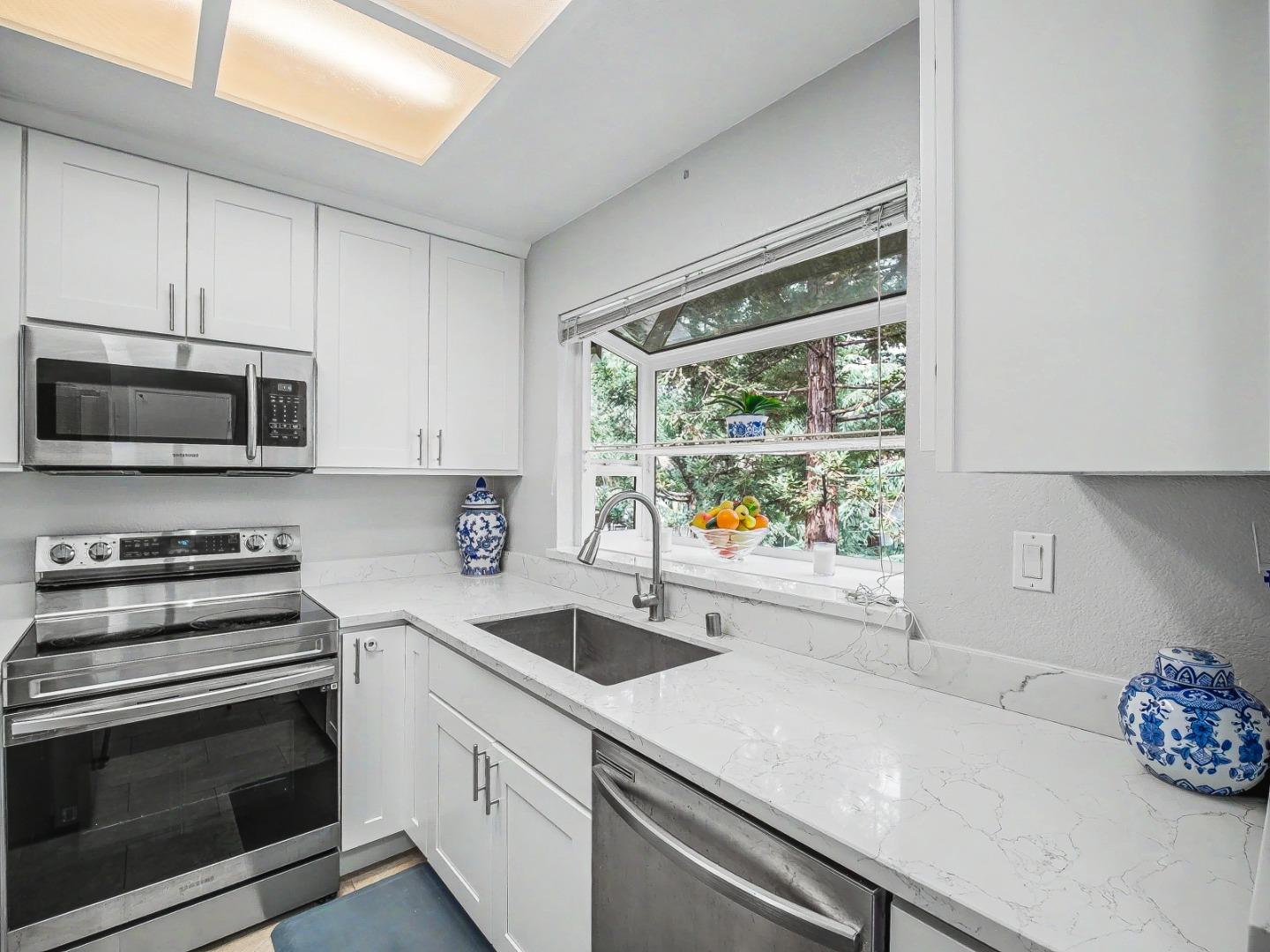 1400 Bowe Avenue 1707