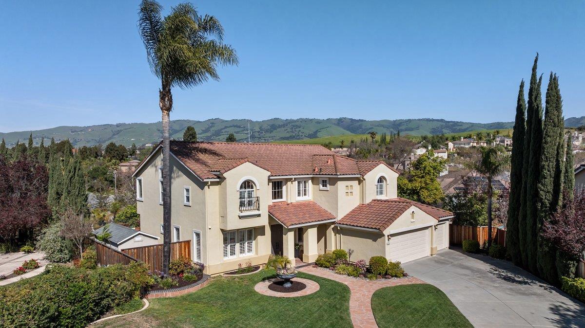 2231 Quail Bluff Court