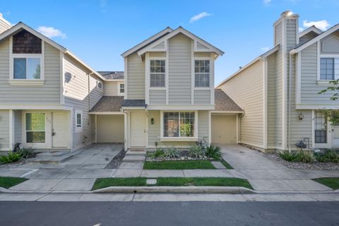Photo of 294 Macaw Place, SAN JOSE, CA 95123 (MLS # ML82026639)