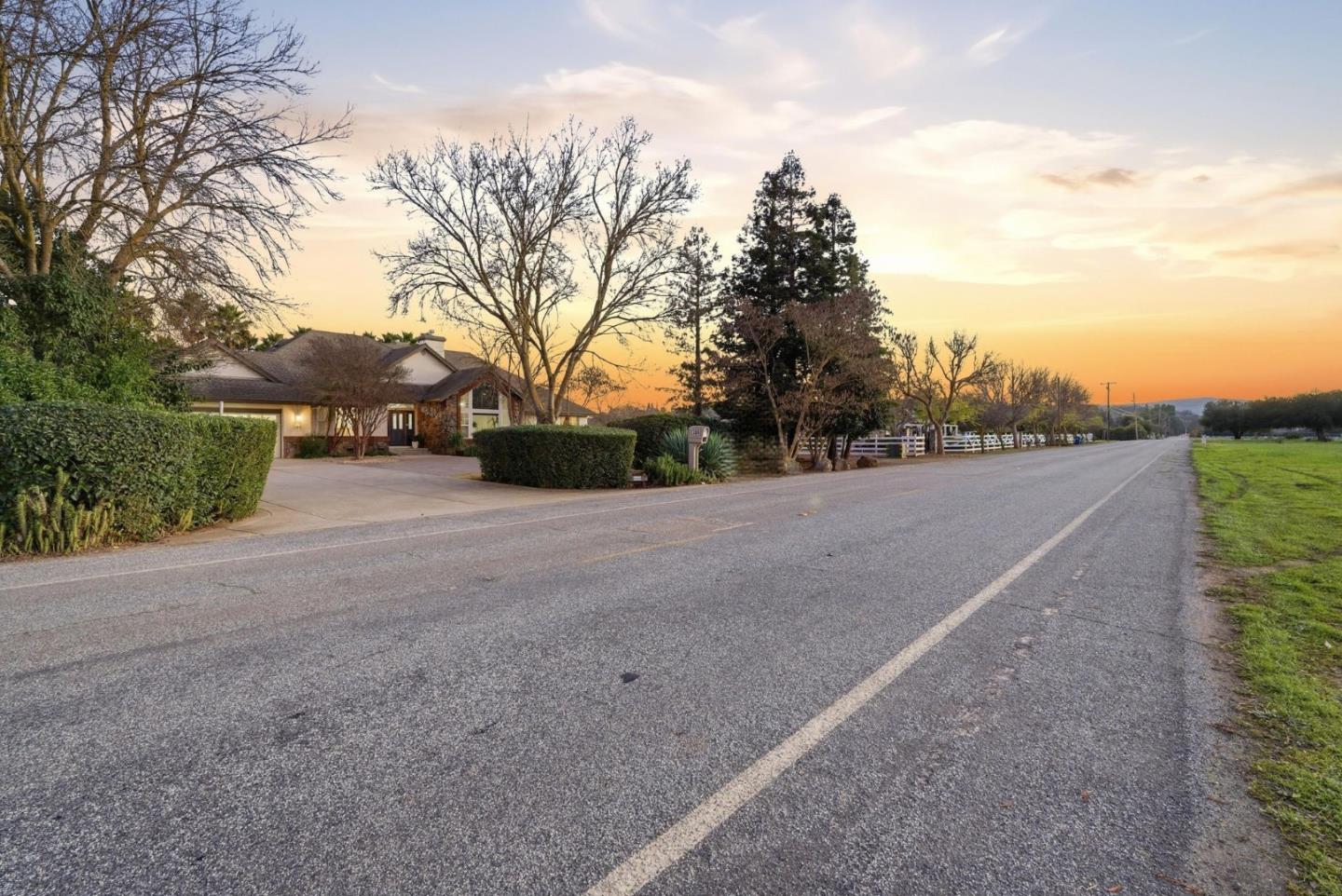 380 West Middle Avenue