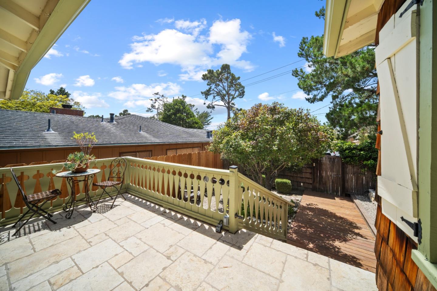 0 Carpenter, 3 NE of 1st Street