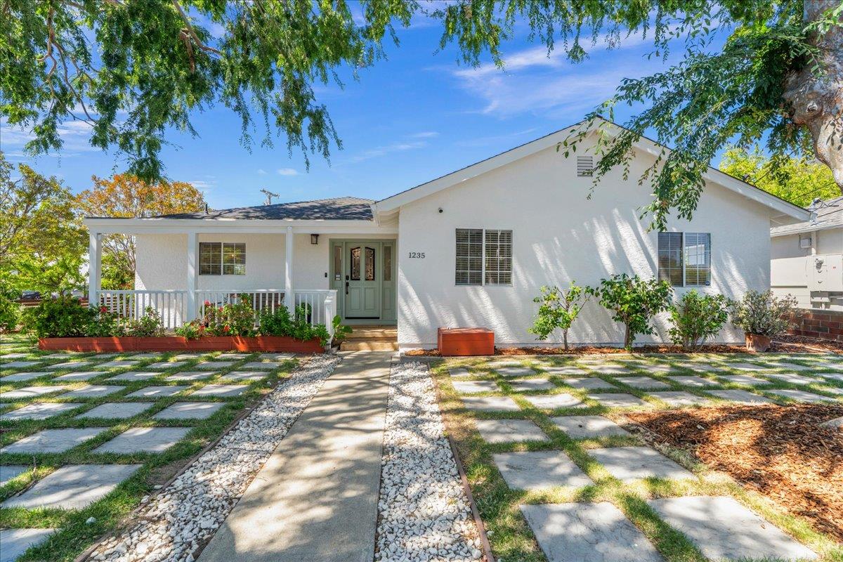 1235 Shamrock Drive