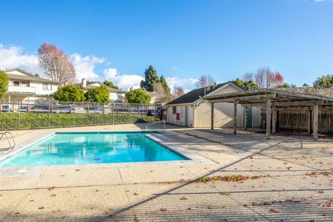 Tiny photo for 253 Green Meadow Drive #C, WATSONVILLE, CA 95076 (MLS # ML82031205)
