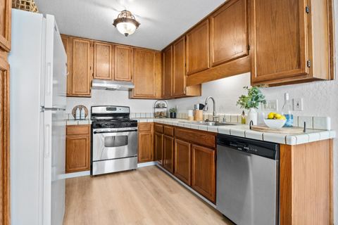 Tiny photo for 253 Green Meadow Drive #C, WATSONVILLE, CA 95076 (MLS # ML82031205)