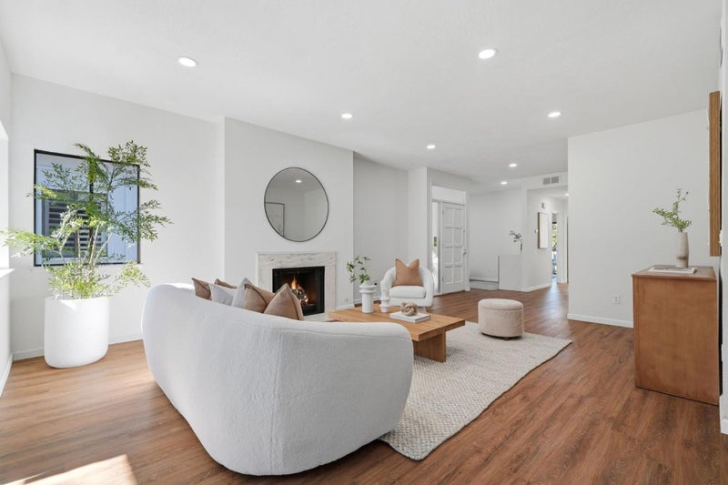 1248 Woodside Road