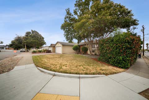 Tiny photo for 36311 Alicante Avenue, FREMONT, CA 94536 (MLS # ML82053781)