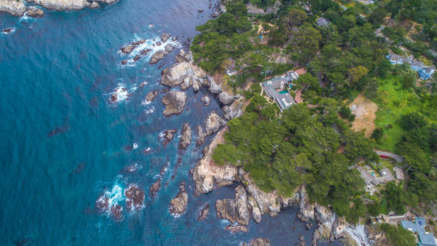 157, 163 Spindrift Road