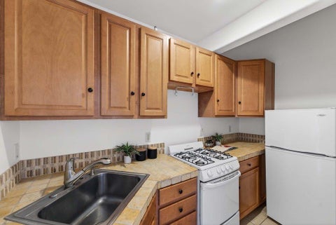 Tiny photo for 41 South Circle DR, SANTA CRUZ, CA 95060 (MLS # ML82052847)