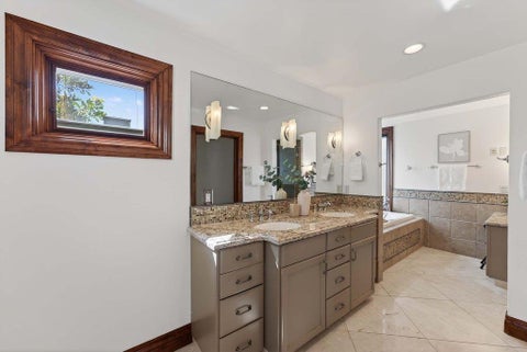 Tiny photo for 41 South Circle DR, SANTA CRUZ, CA 95060 (MLS # ML82052847)
