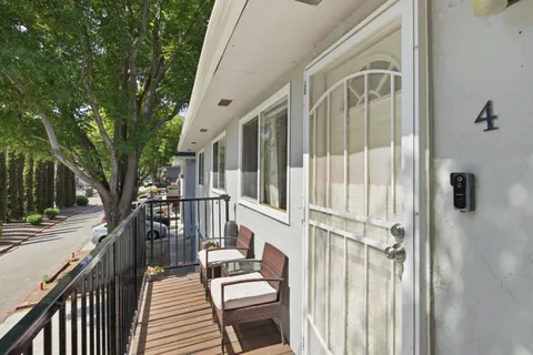 MLS: ML82050827