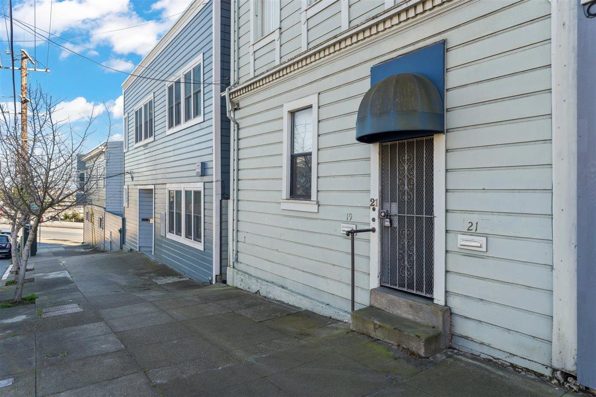 19 Joost Avenue