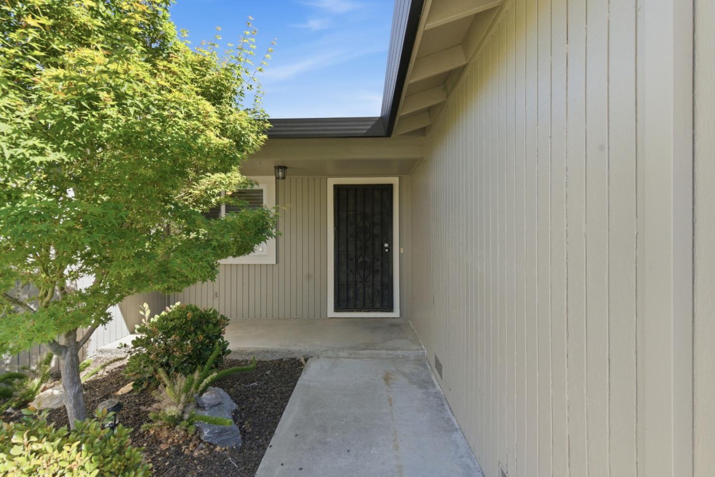 1660 Monte Vista Drive