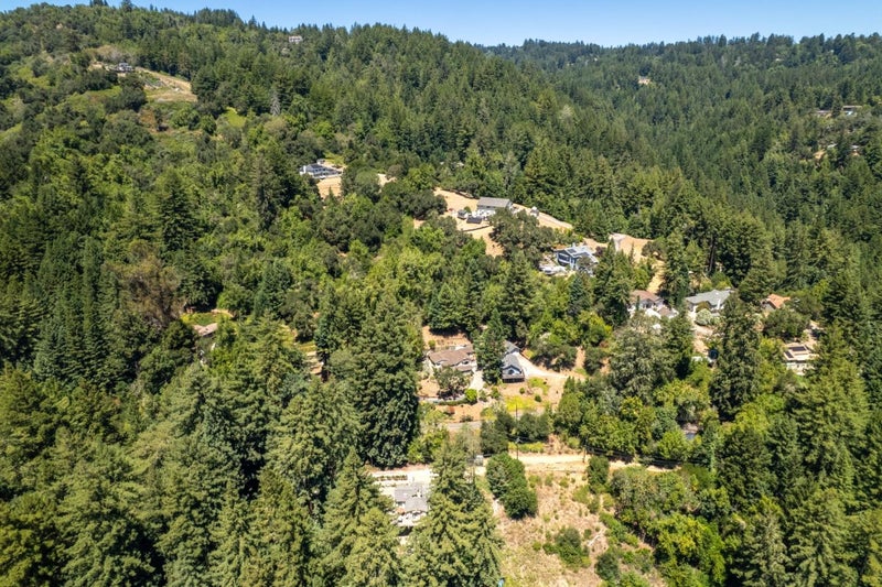 16855 Redwood Lodge Road