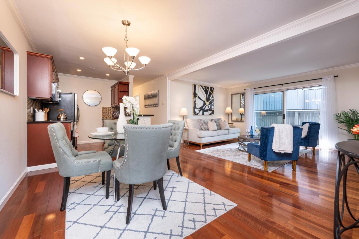 137 Piccadilly Place C