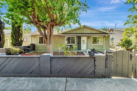Photo of 3855 KAUAI Drive, SAN JOSE, CA 95111 (MLS # ML82050682)