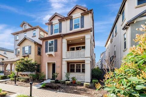1570 Hidden Creek Lane, Milpitas, CA 95035 - #: ML82002552