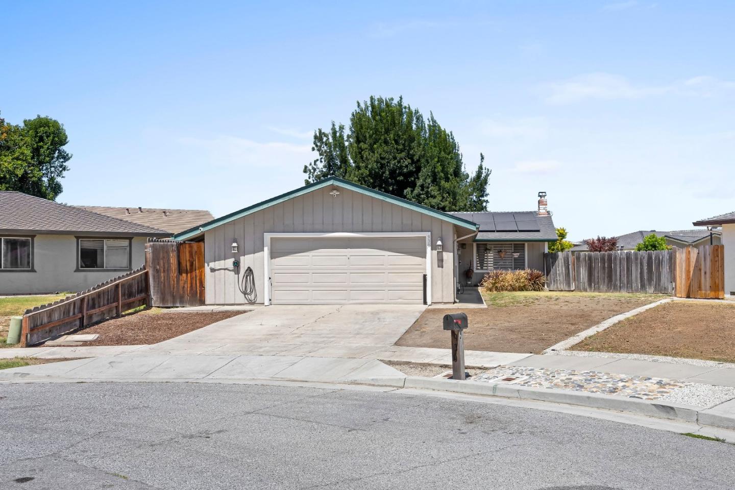 930 Apple Court
